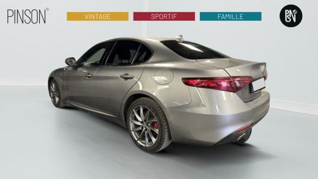 Alfa Romeo Giulia image 8