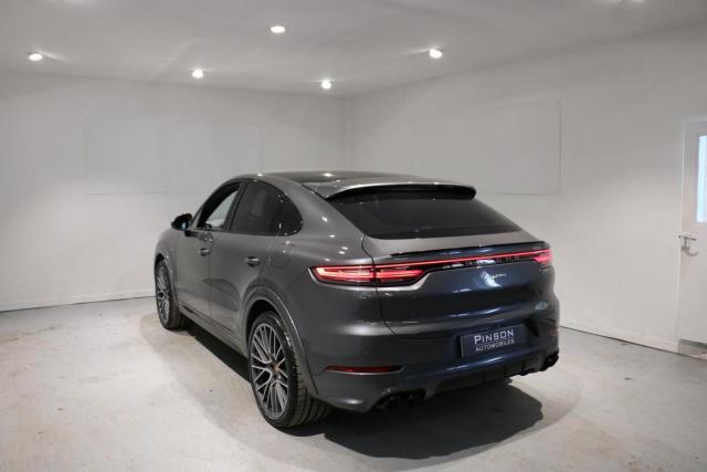 Porsche Cayenne image 6