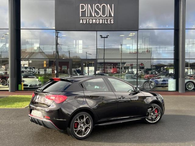 Alfa Romeo Giulietta image 8