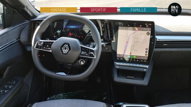 Renault Mégane E-Tech image 5