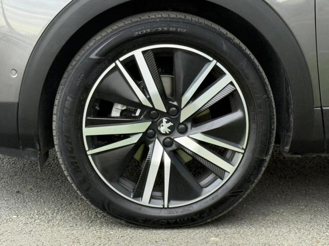 Peugeot 3008 image 1