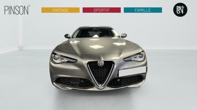 Alfa Romeo Giulia image 8