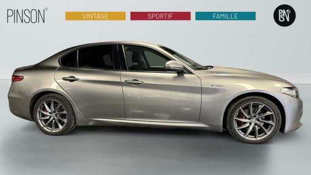 Alfa Romeo Giulia image 7