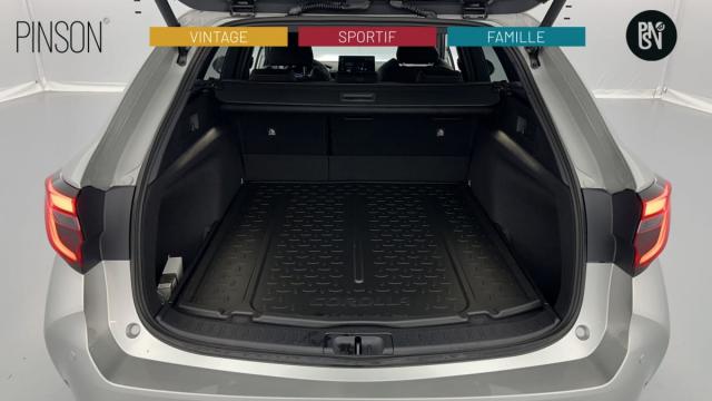 Toyota Corolla Touring Sports image 3