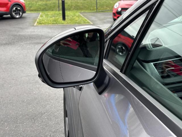 Renault Captur image 2