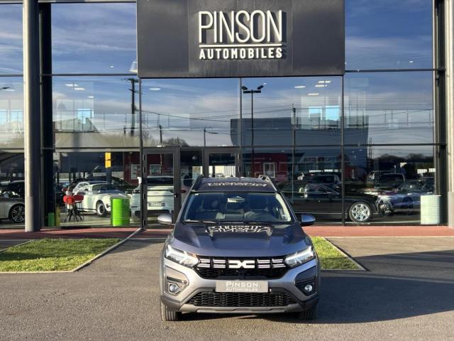 Dacia Jogger image 1