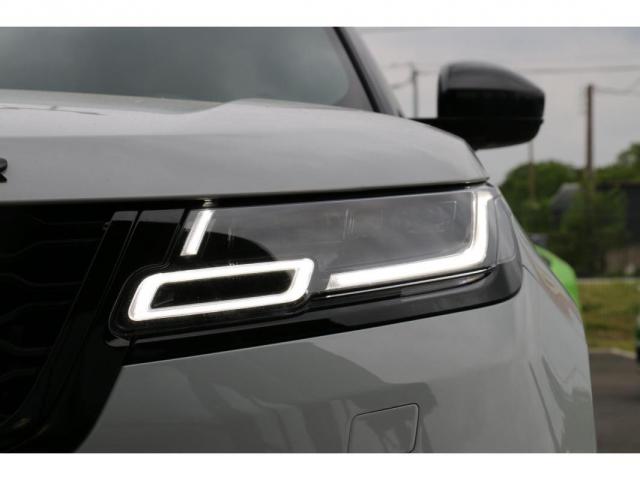 Land Rover Range Rover Velar image 4