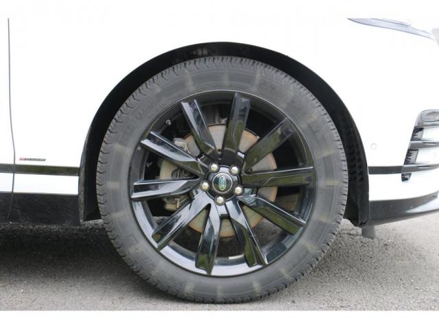 Land Rover Range Rover Velar image 3