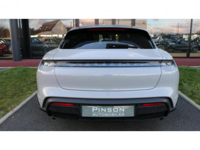 Porsche Taycan image 3