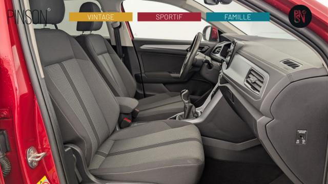 Volkswagen T-Roc image 2