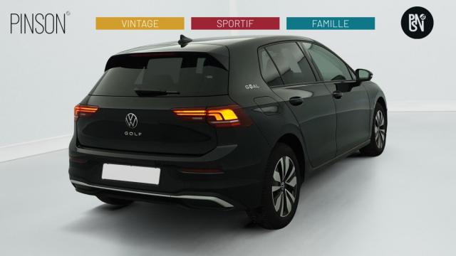 Volkswagen Golf image 9