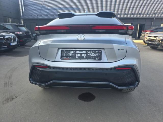 Toyota C-Hr image 7