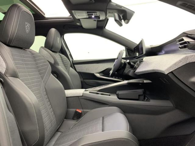 Peugeot 5008 image 9