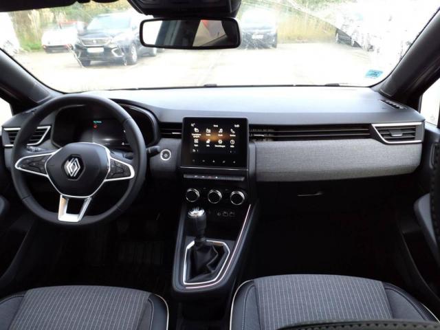 Renault Clio image 1