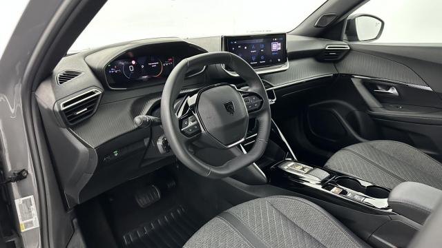 Peugeot 2008 image 5