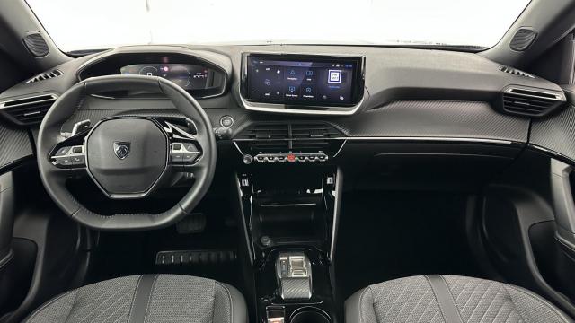 Peugeot 2008 image 6