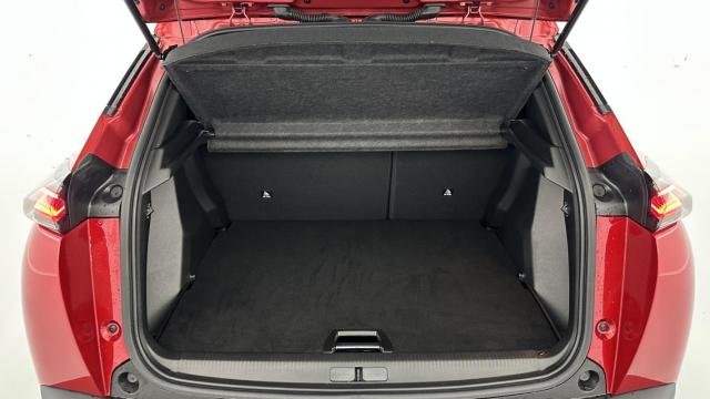 Peugeot 2008 image 9