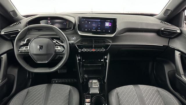 Peugeot 2008 image 5