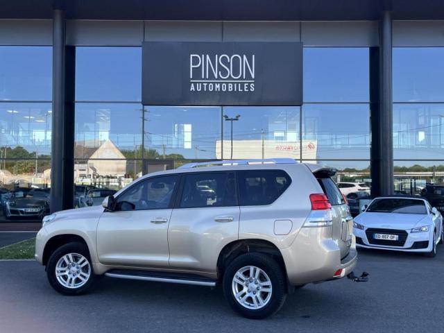 Toyota Land Cruiser image 3