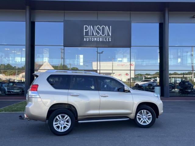 Toyota Land Cruiser image 4