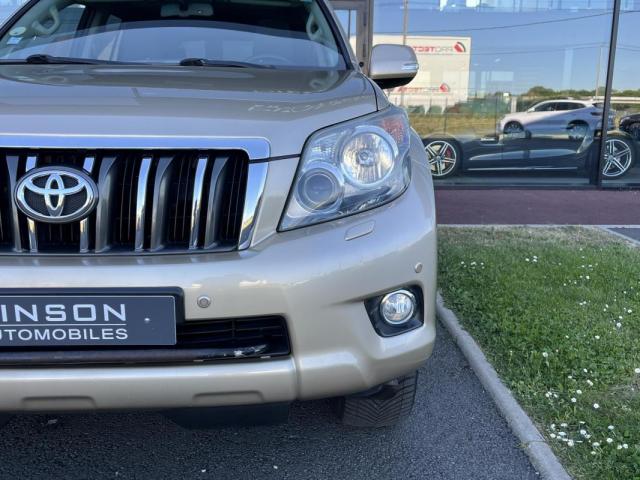 Toyota Land Cruiser image 5