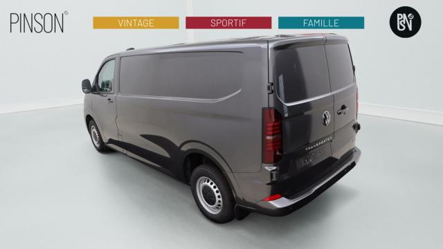 Volkswagen Transporter image 8