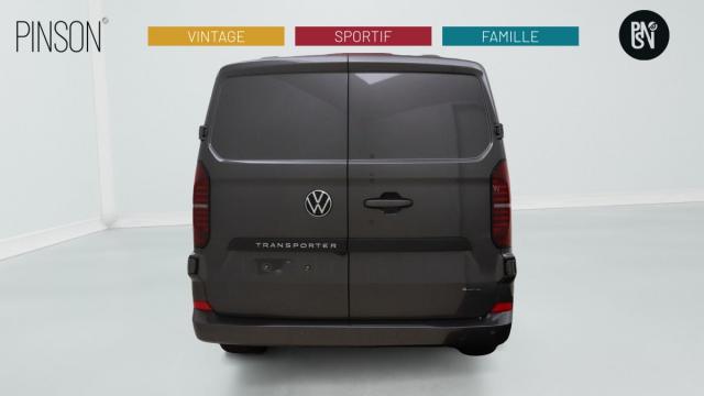Volkswagen Transporter image 3