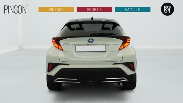 Toyota C-Hr image 9