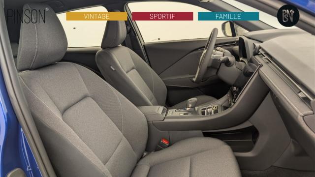 Lexus Lbx image 5
