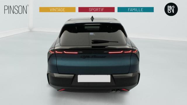 Alfa Romeo Junior image 7