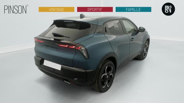 Alfa Romeo Junior image 6