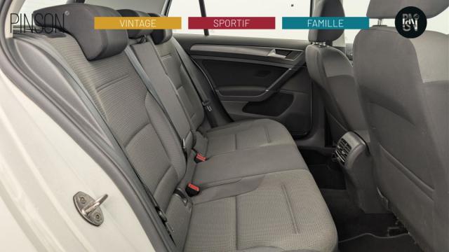 Volkswagen Golf image 9