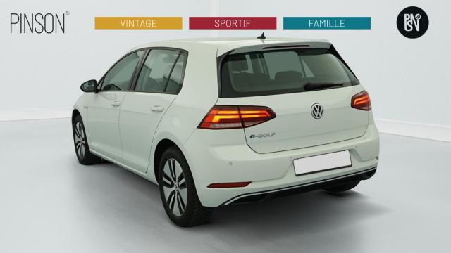 Volkswagen Golf image 8