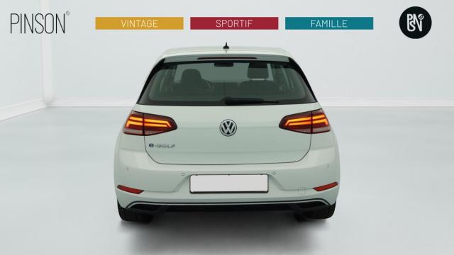 Volkswagen Golf image 6
