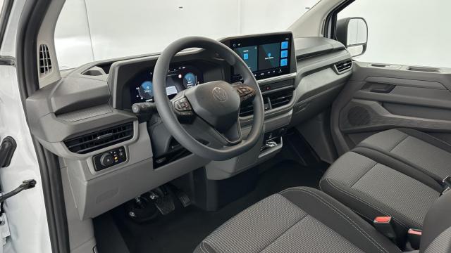 Volkswagen Transporter image 5
