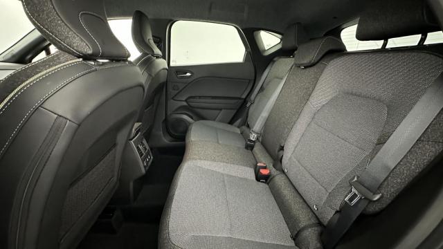 Renault Captur image 9