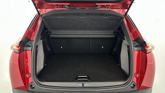 Peugeot 2008 image 8