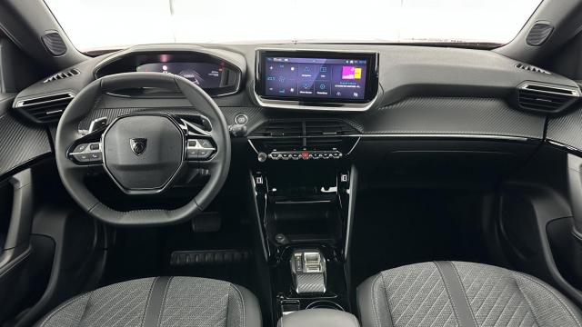 Peugeot 2008 image 9