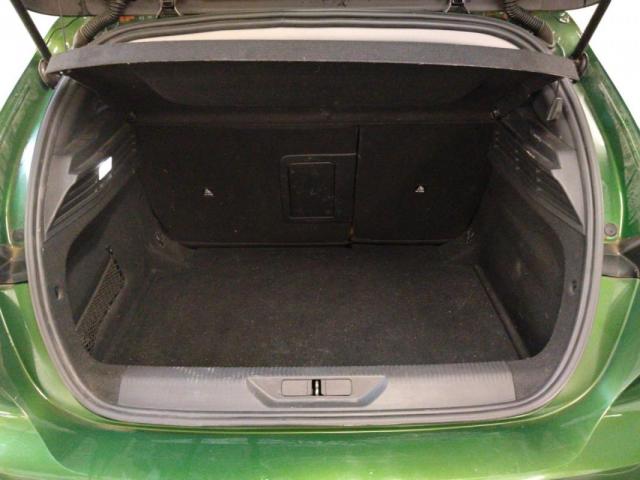 Peugeot 308 image 1