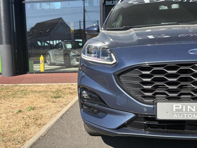 Ford Kuga image 4
