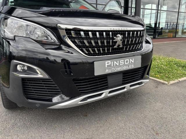 Peugeot 3008 image 2