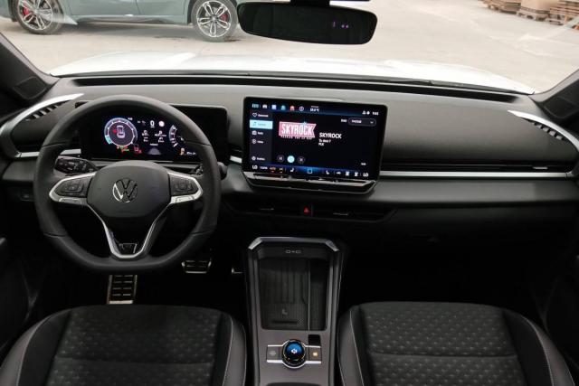 Volkswagen T-Roc image 5