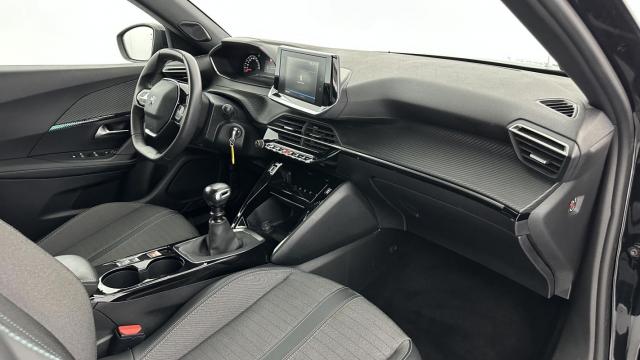 Peugeot 2008 image 6