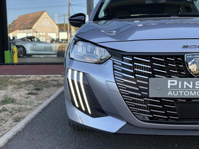 Peugeot 208 image 3