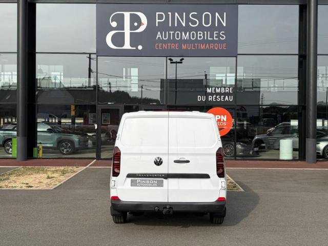 Volkswagen Transporter image 6