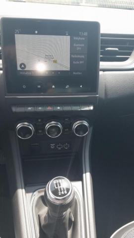 Renault Captur image 2