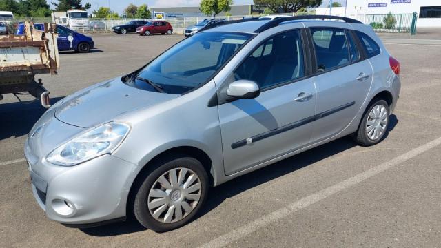 Renault Clio Estate image 5