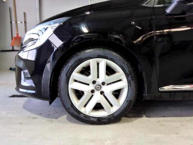 Renault Clio image 9