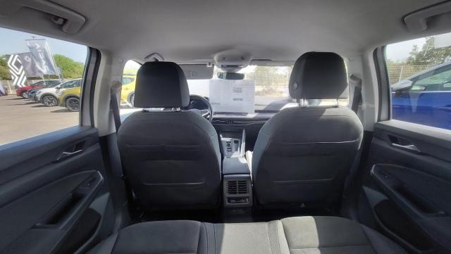 Volkswagen Golf image 6