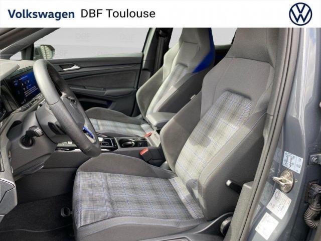 Volkswagen Golf image 8